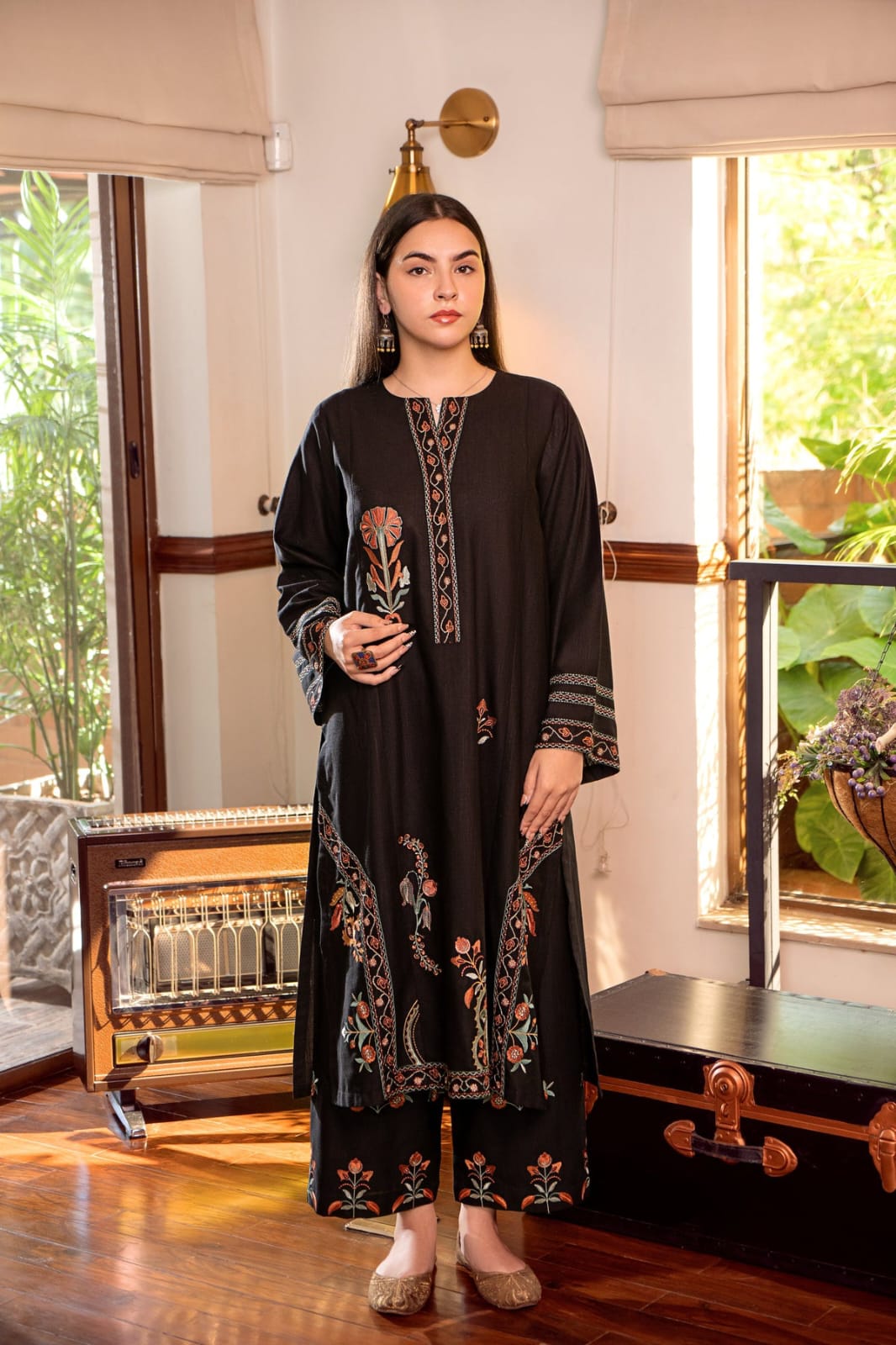 Unstitched 2-Piece Dhanak Suit