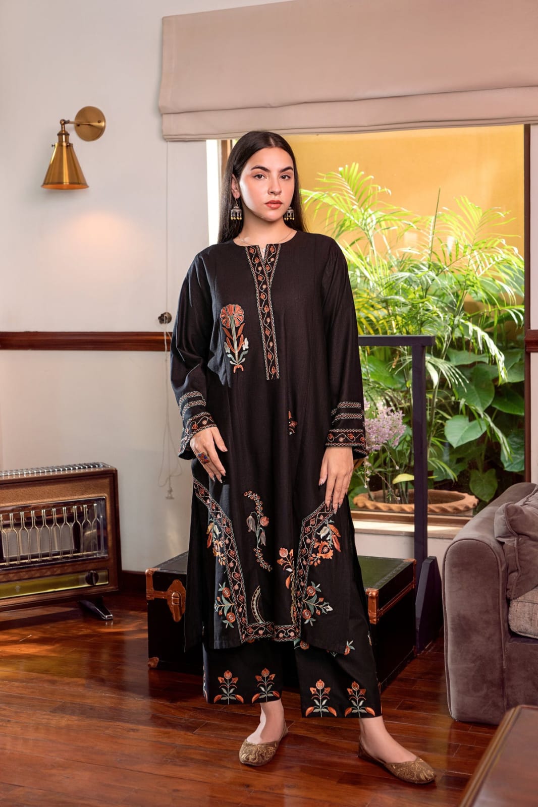 Unstitched 2-Piece Dhanak Suit