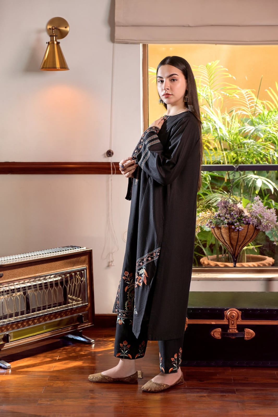 Unstitched 2-Piece Dhanak Suit