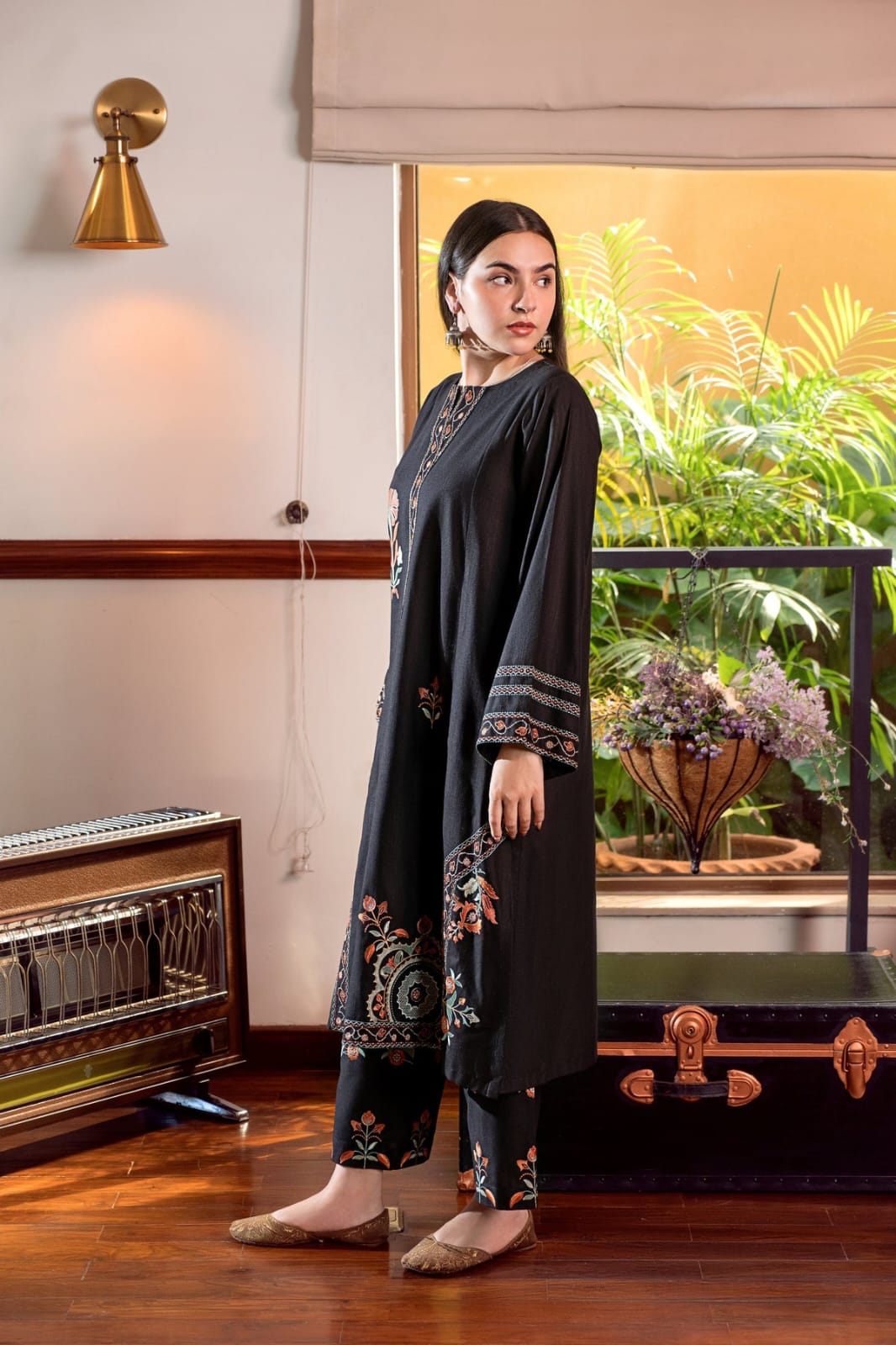 Unstitched 2-Piece Dhanak Suit