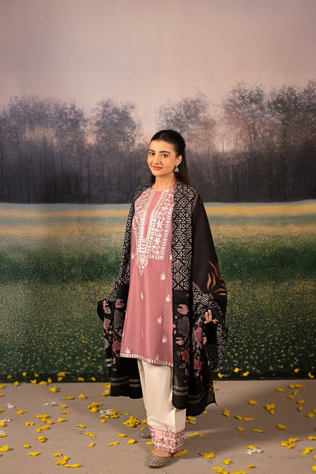 Unstitched 3-Piece Dhanak Suit