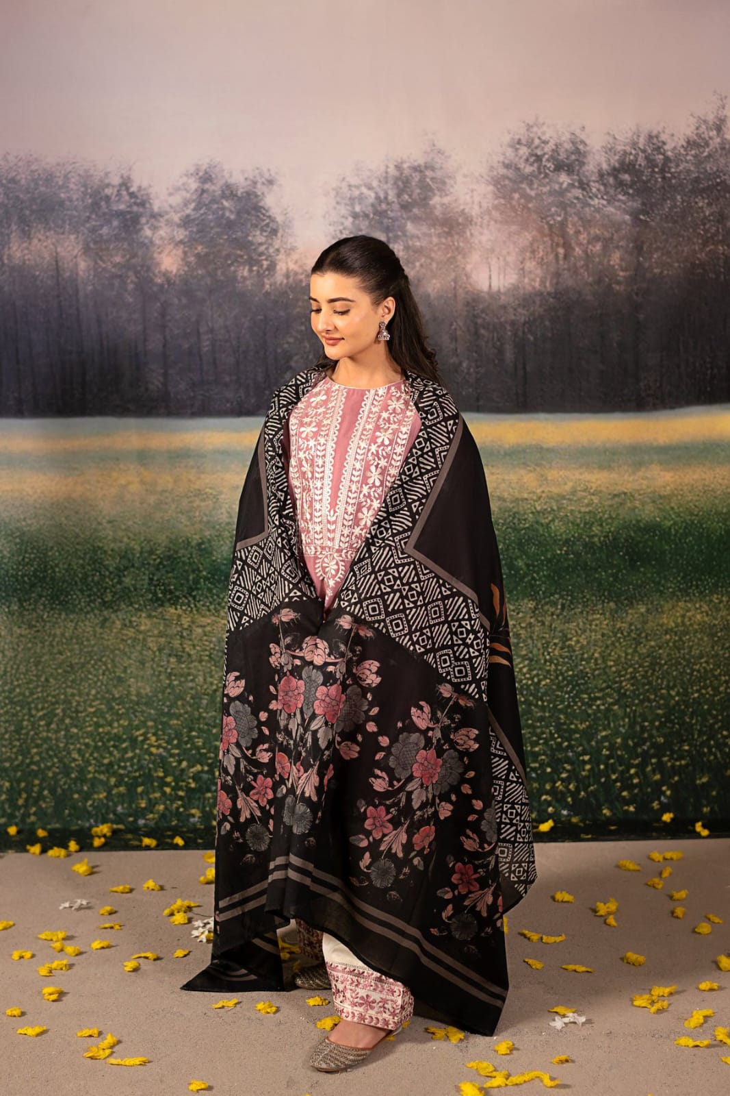 Unstitched 3-Piece Dhanak Suit
