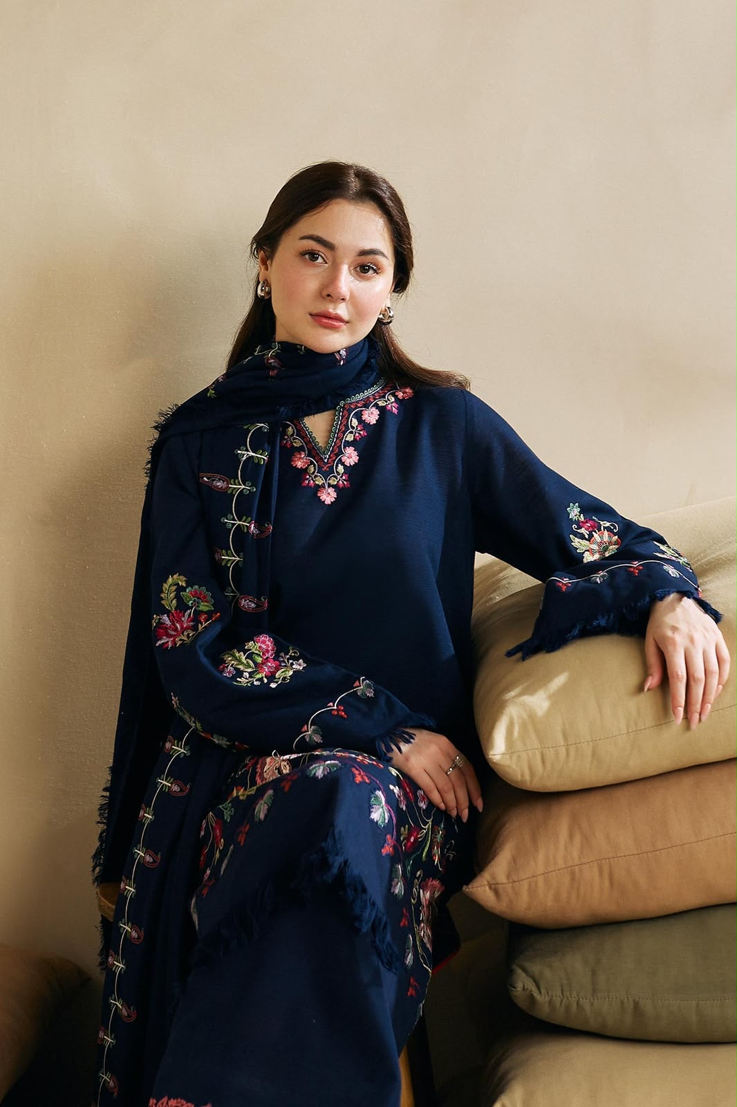 ZARA SHAH JHAN PREMIUM WINTER EMBROIDERED 3 PC SUIT WITH EMBROIDERED SHAWL