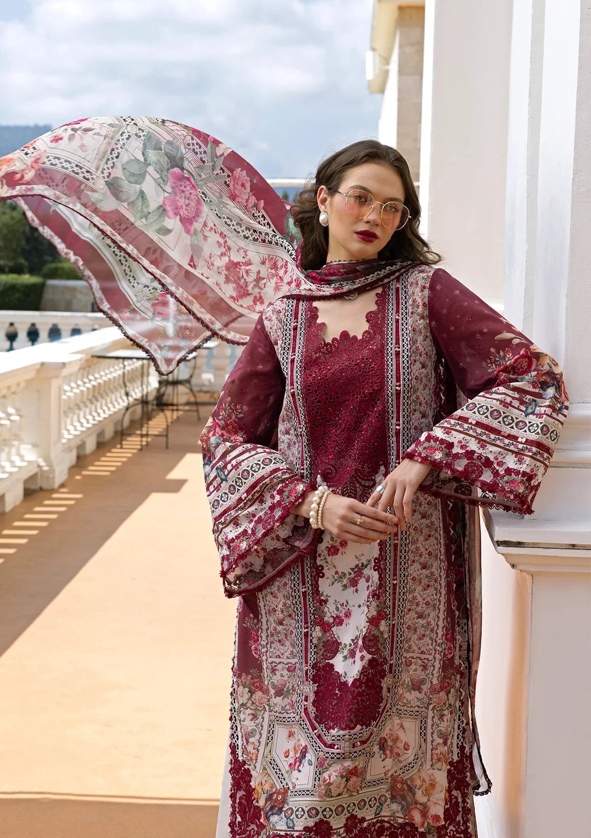 ELAF LAWN 3 PC EMBROIDERED SUIT WITH EMBROIDERED READY DUPATA