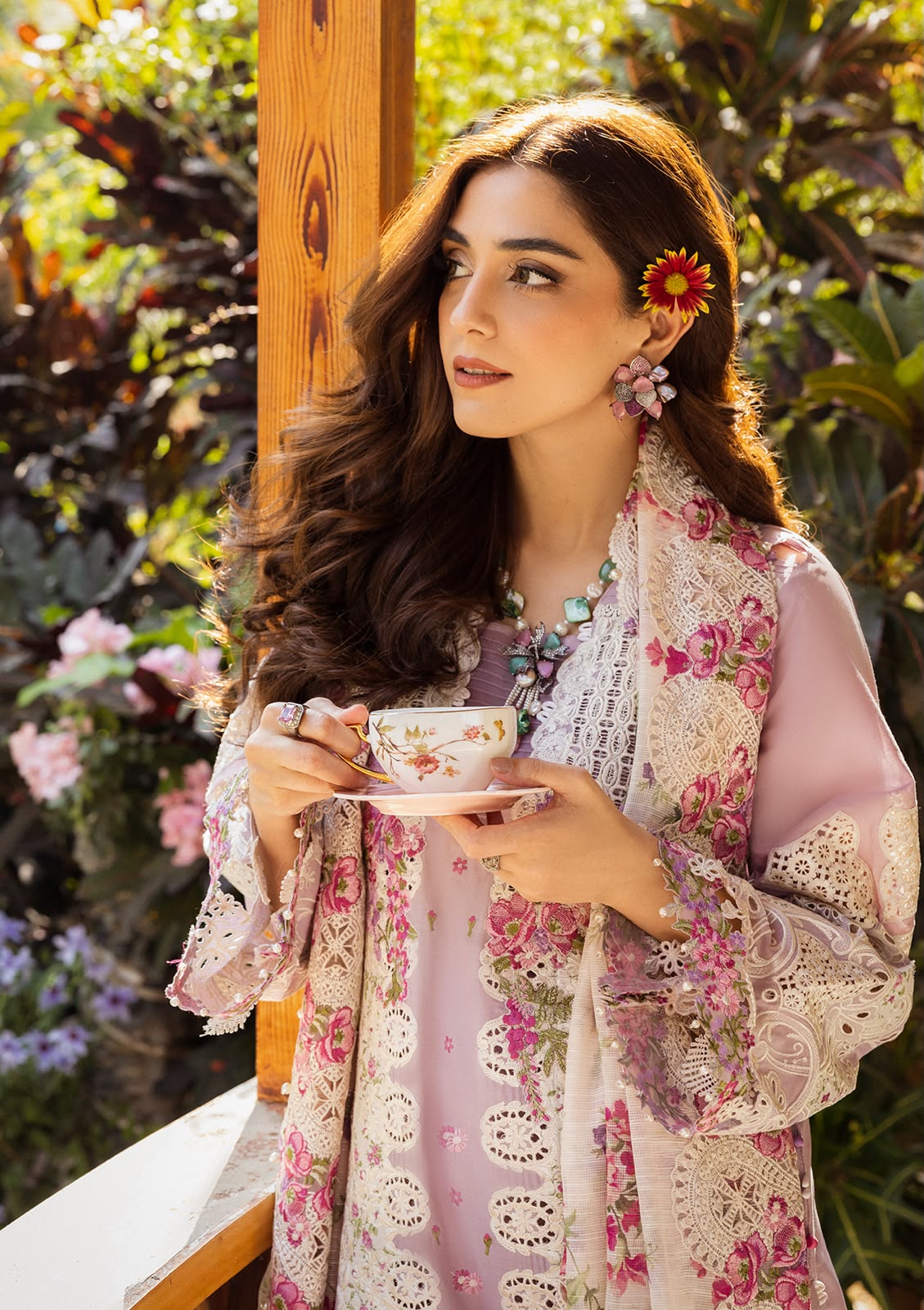 ELAF LUXURY LAWN EMBROIDERED 3 PC WITH EMBROIDERED SOFT DUPPATA