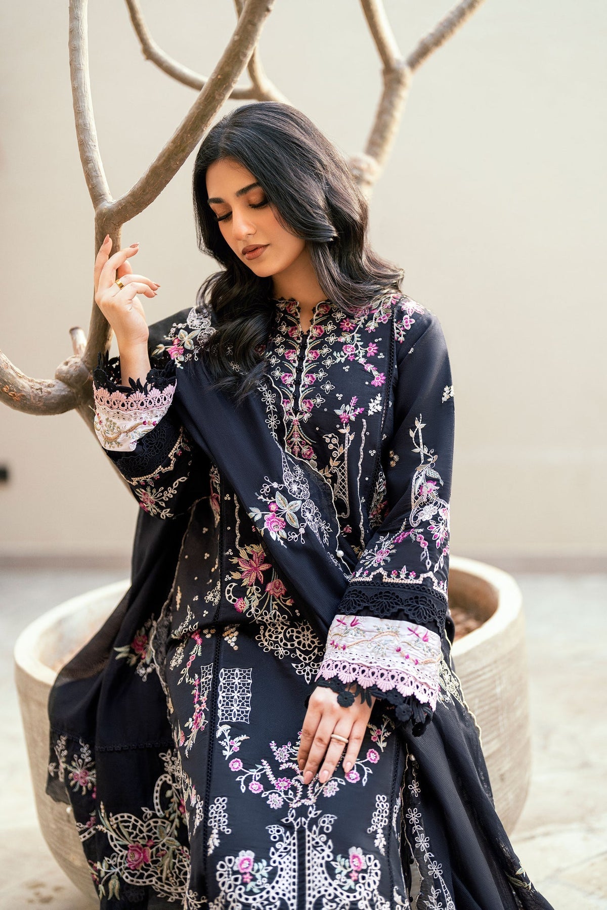 FLORENT LAWN EMBROIDERED 3 PC WITH EMBROIDERED DUPATTA