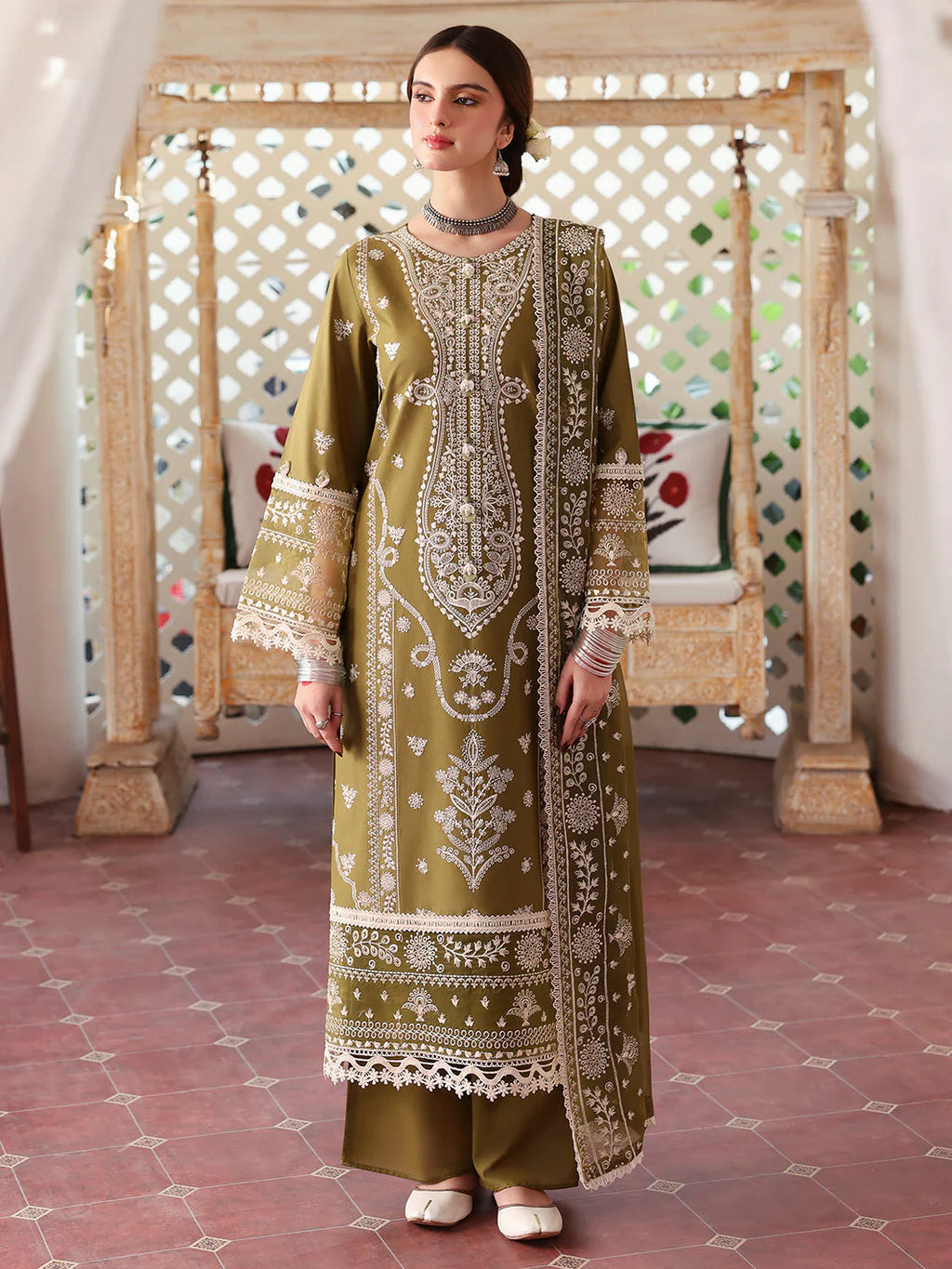 MAHNUR LUXURY EMBRIODERED 3 PC LAWN