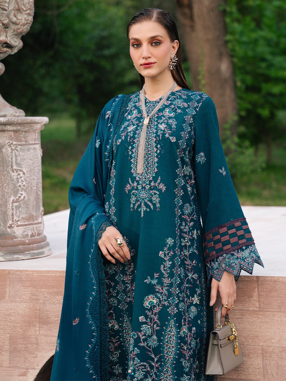 Mahnur Luxury 3 PC Karandi