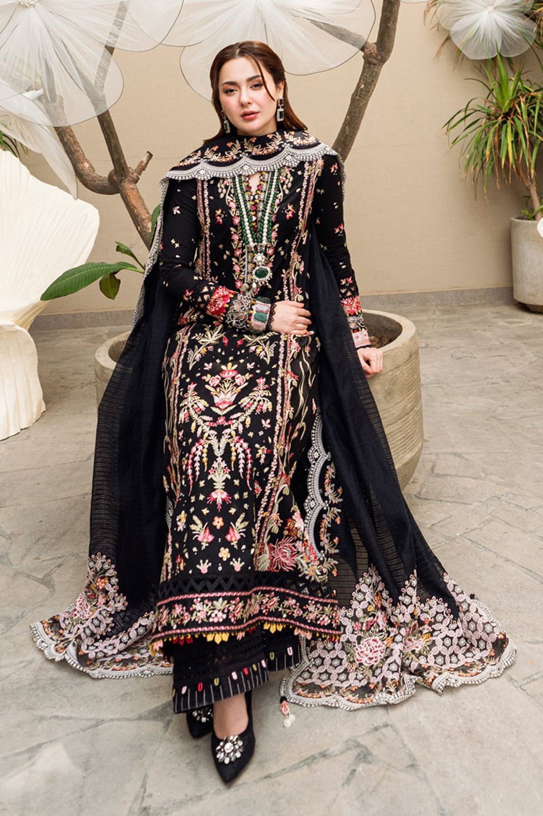 Qalamkar Lawn 3PC Luxury Embroidered Suit