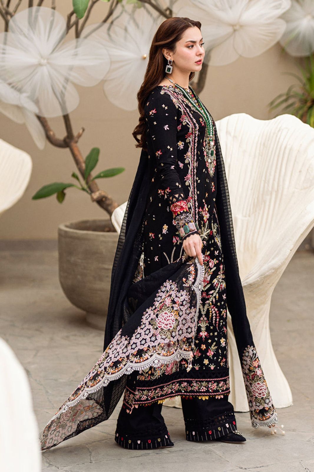 Qalamkar Lawn 3PC Luxury Embroidered Suit