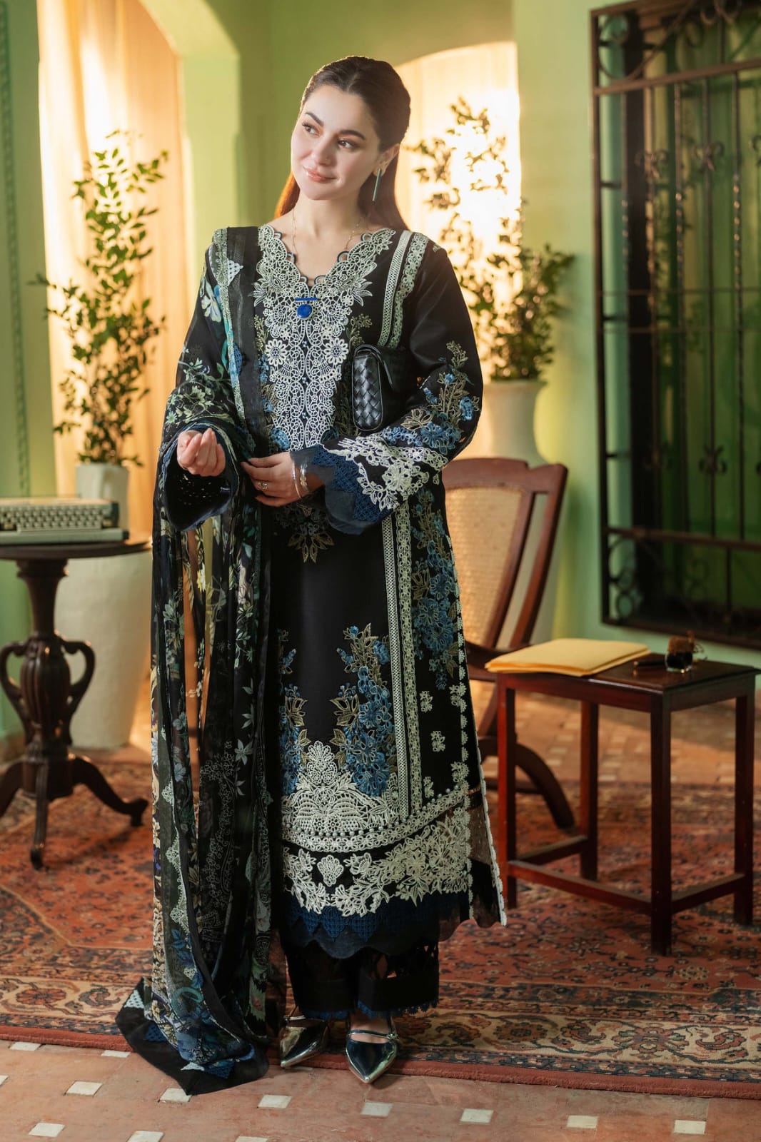 Unstitched 3-Piece Dhanak Suit