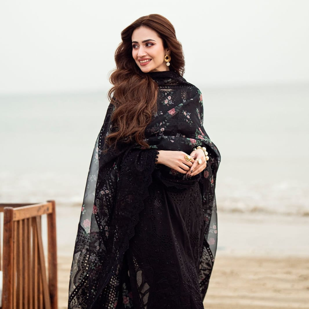 NUREH LAWN EMBROIDERED 3 PC WITH EMBROIDERED DUPATTA