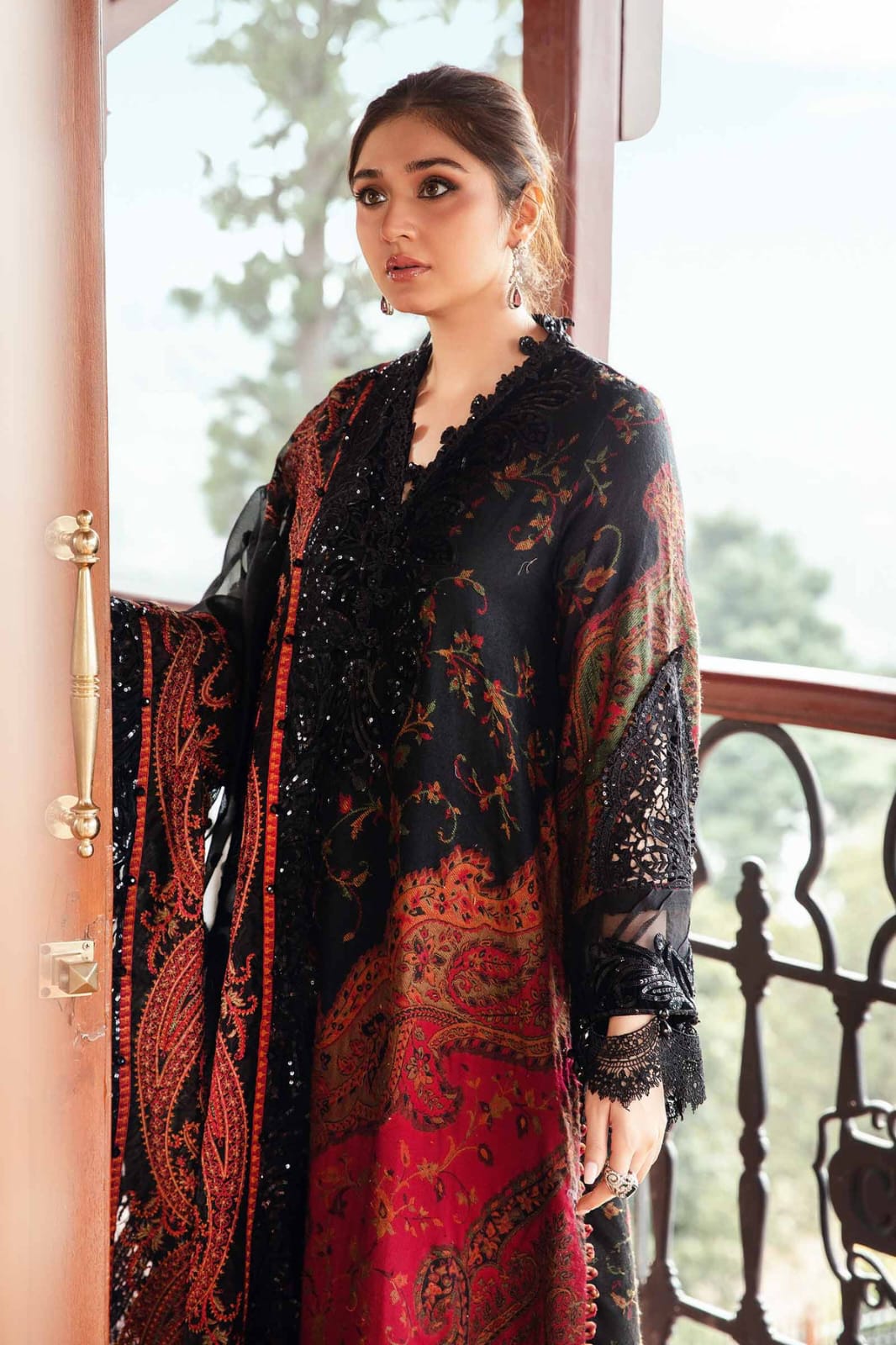 MARIA B PREMIUM LAWN | Embroidered 3 PC