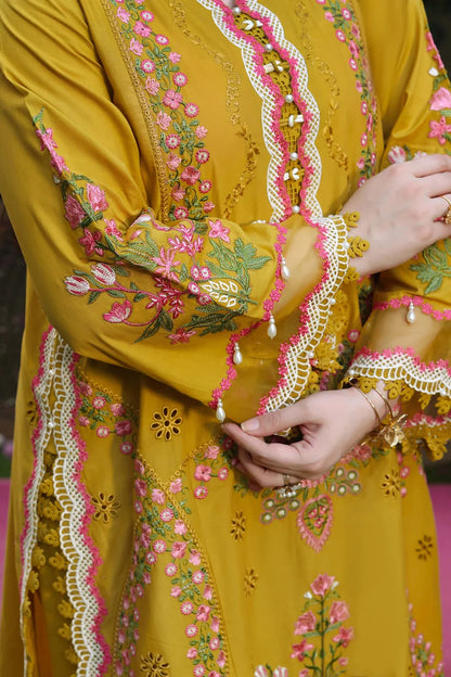 ANEELAS WINTER EMBROIDERED 3 PC SUIT WITH EMBROIDERED SHAWL