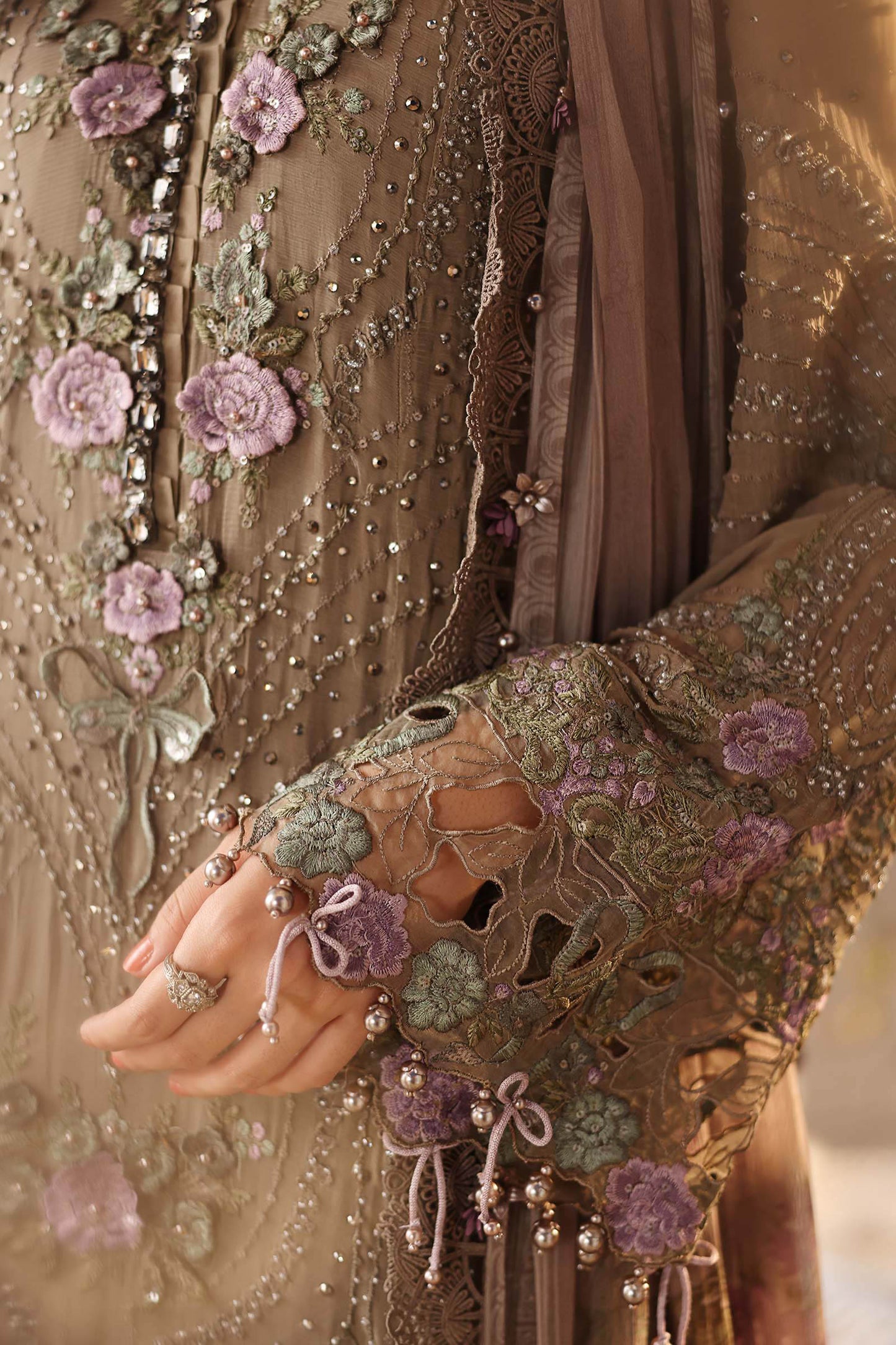 MARIA B LUXURY CHIFFON EMBROIDERED 3 PC SUIT WITH EMBROIDERED DUPPATA
