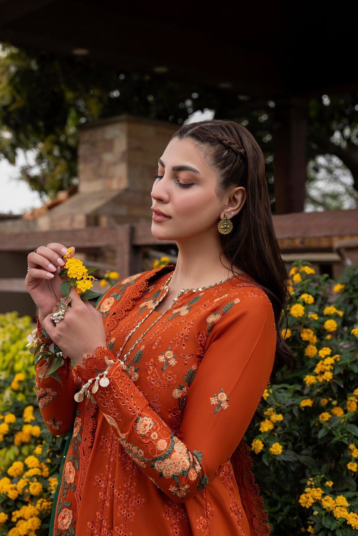 ANEELA'S LAWN HEAVEY EMBROIDERED 3 PC FROCK WITH EMBROIDERED DUPATTA