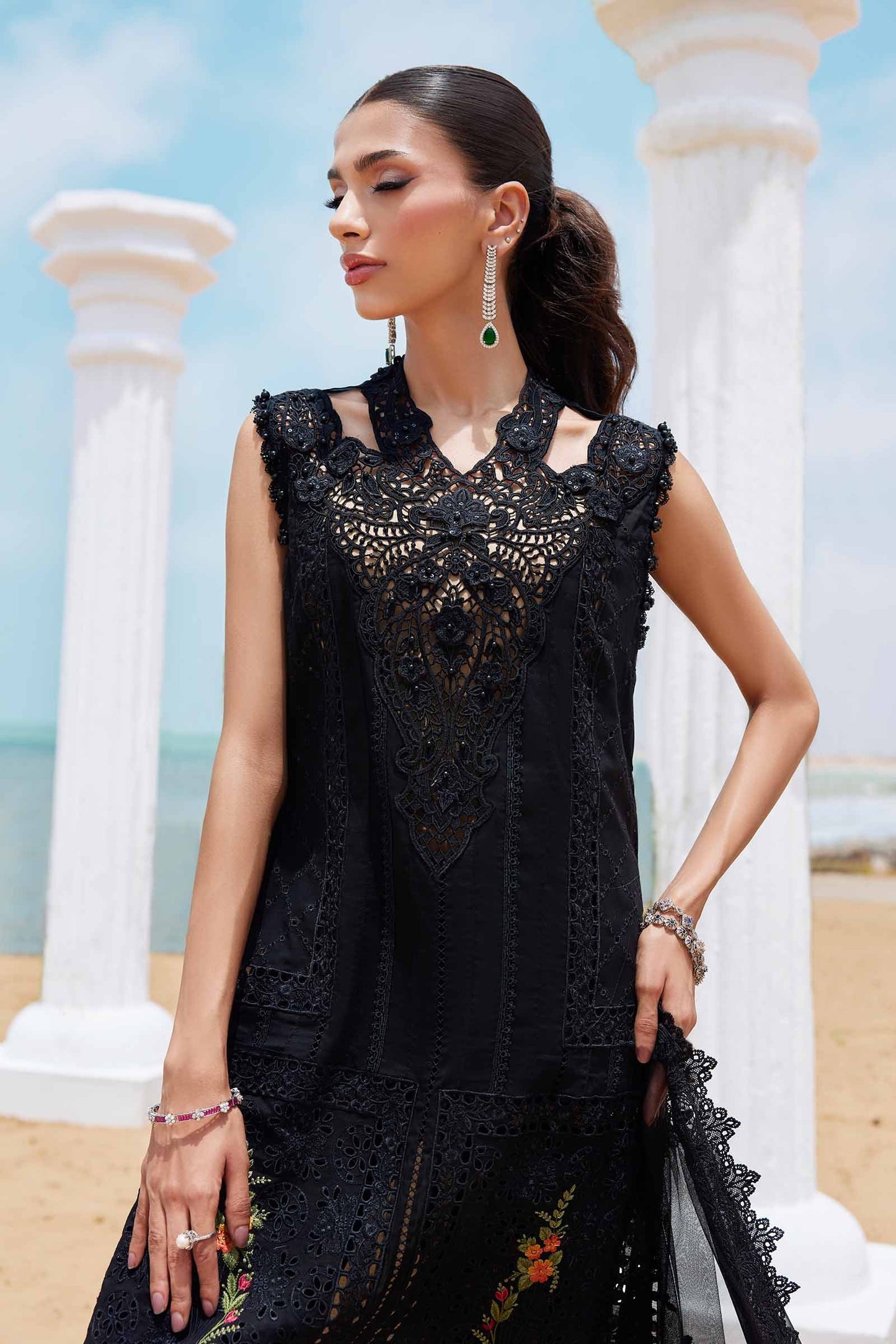 MARIA B LUXURY LAWN EMBROIDERED 3 PC WITH EMBROIDERED DUPPATA