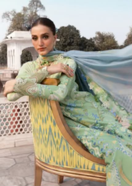 CRIMSON LAWN 3 PC EMBROIDERED SUIT WITH EMBROIDERED READY DUPATA