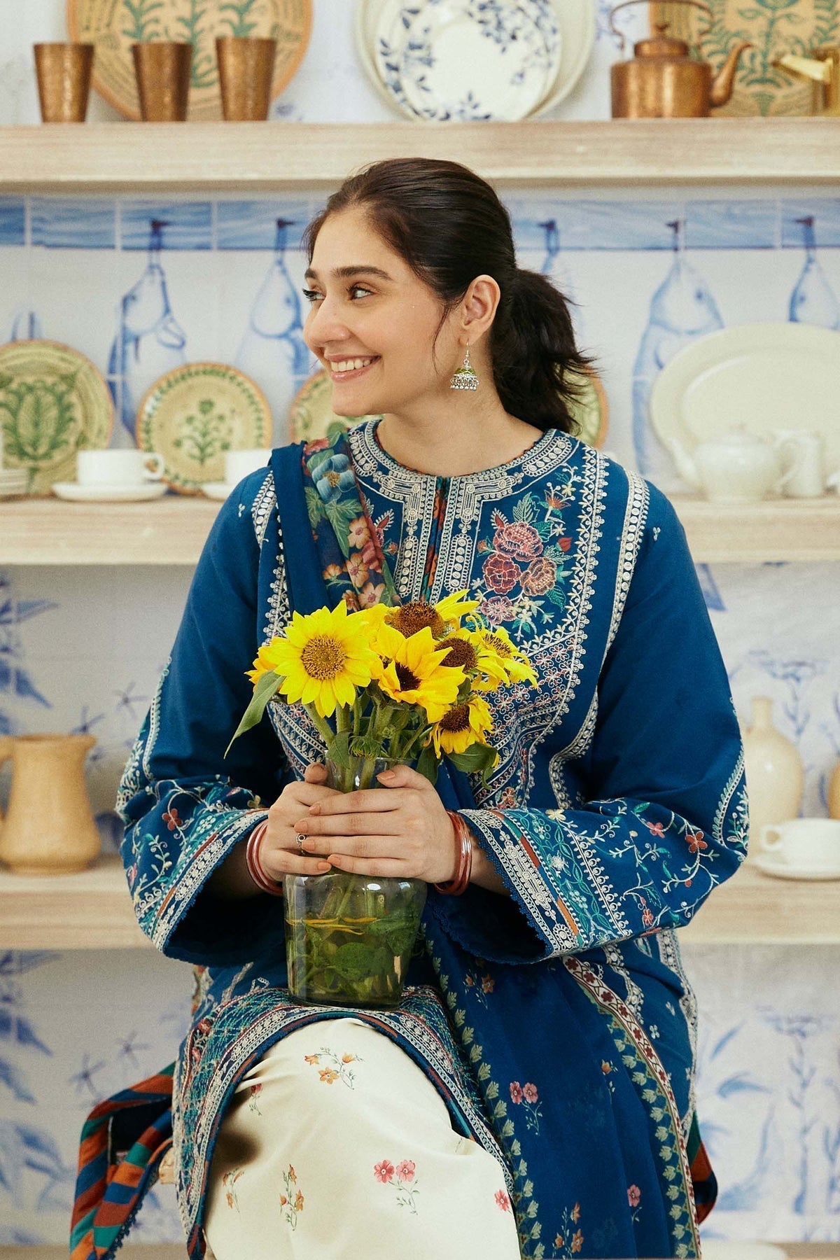 ZARA SHAH JHAN PREMIUM WINTER EMBROIDERED 3 PC SUIT WITH SOFT DUPPATA