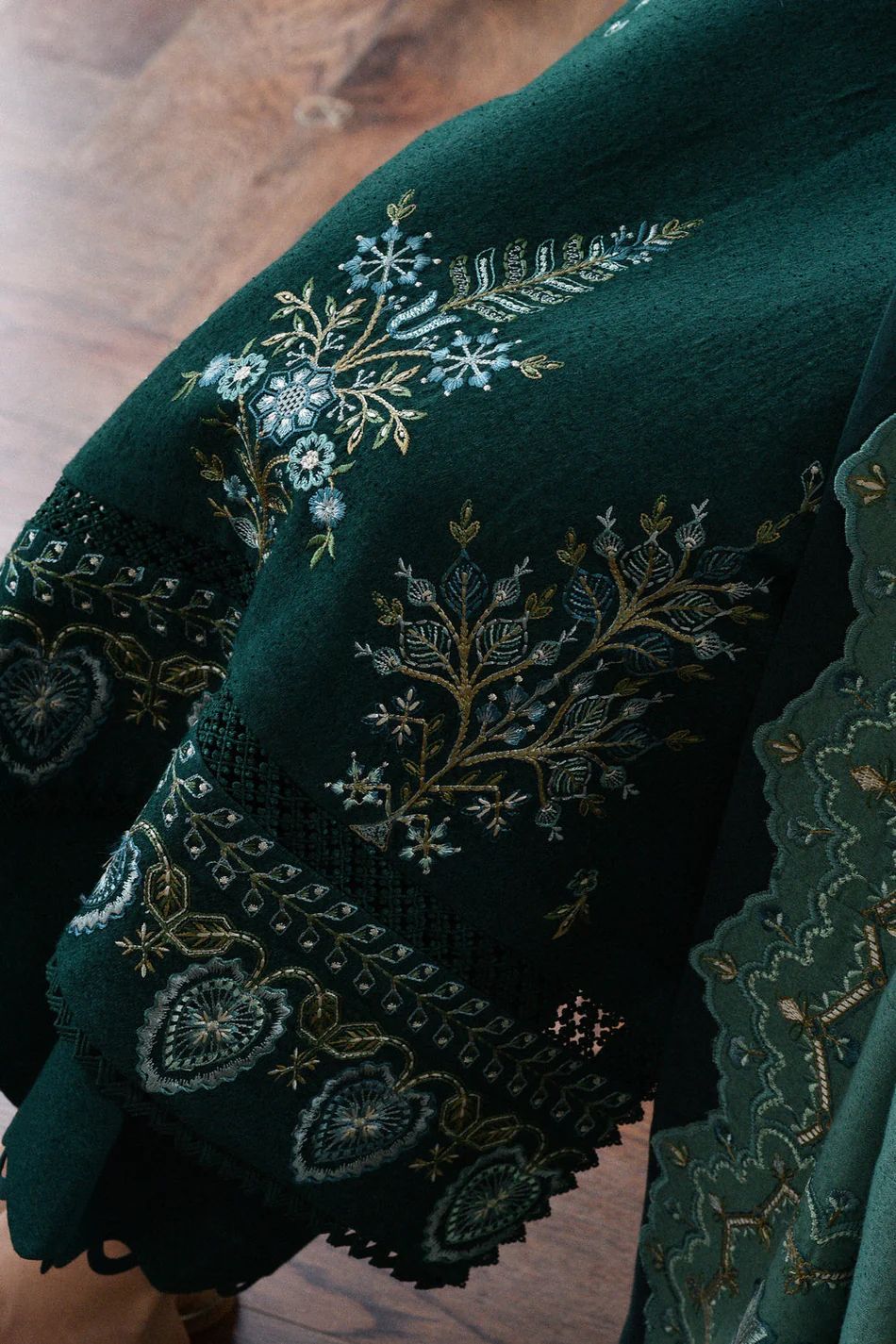 BAREEZE 3 PC WITH LUXURY SHAWL