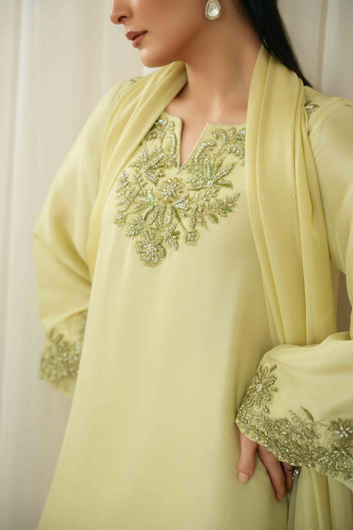 KAIDA RAW SILK 3 PC EMBROIDERED SUIT WITH SOFT SILK DUPPTA