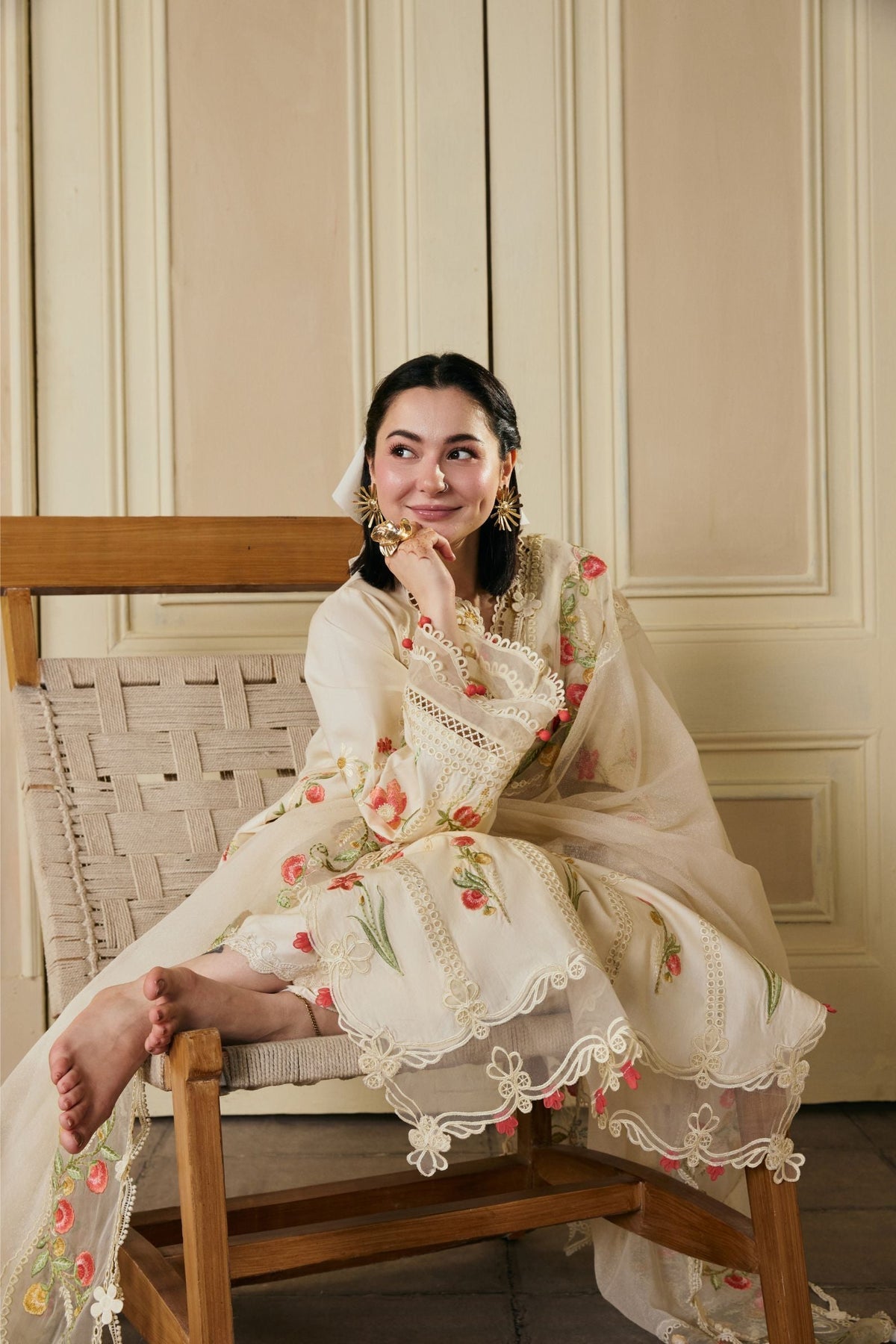 MARYAM HUSSAIN LAWN 3 PC WITH EMBROIDERED DUPPATA