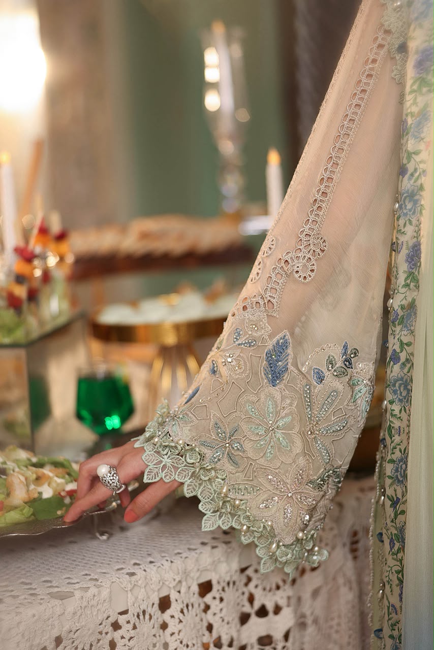 MARIA B LUXURY CHIFFON EMBROIDERED 3 PC WITH EMBROIDERED DUPPATA