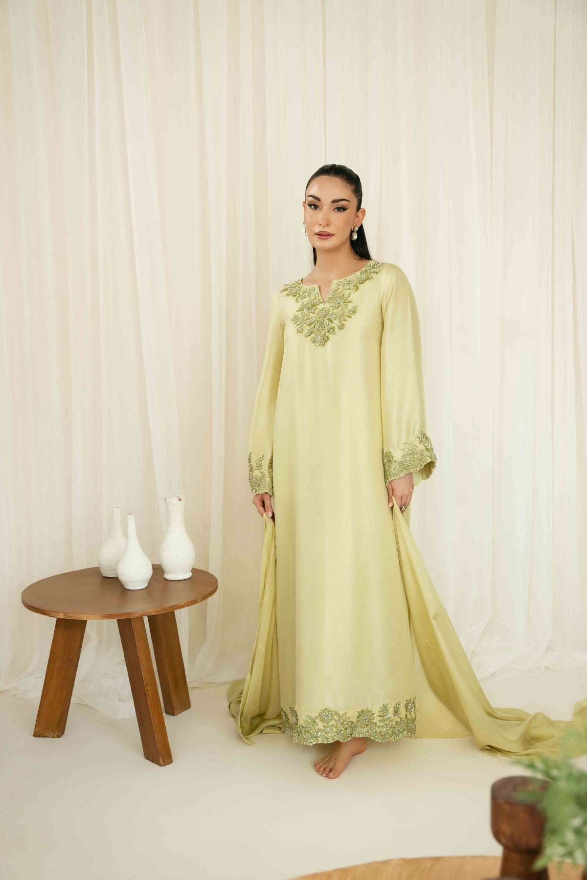 KAIDA RAW SILK 3 PC EMBROIDERED SUIT WITH SOFT SILK DUPPTA
