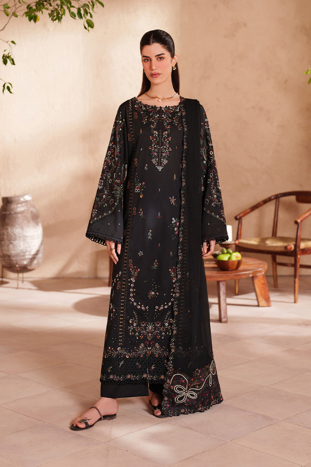 IZNIK WINTER EMBROIDERED 3 PC SUIT WITH EMBROIDERED SHAWL