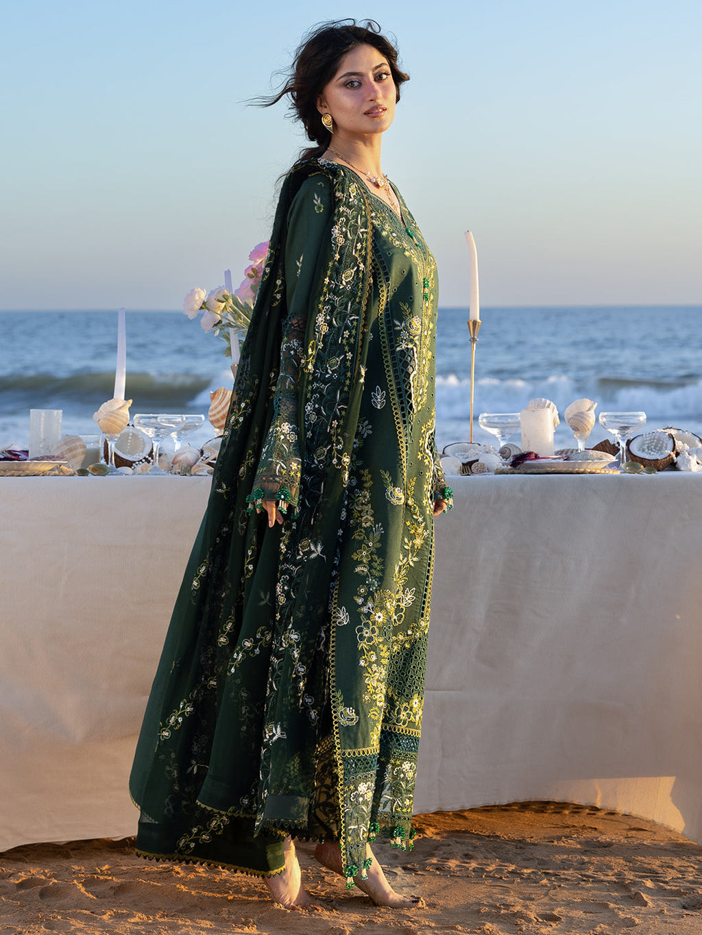 MAHNUR LUXURY WINTER EMBROIDERED 3 PC WITH EMBROIDERED SHAWL