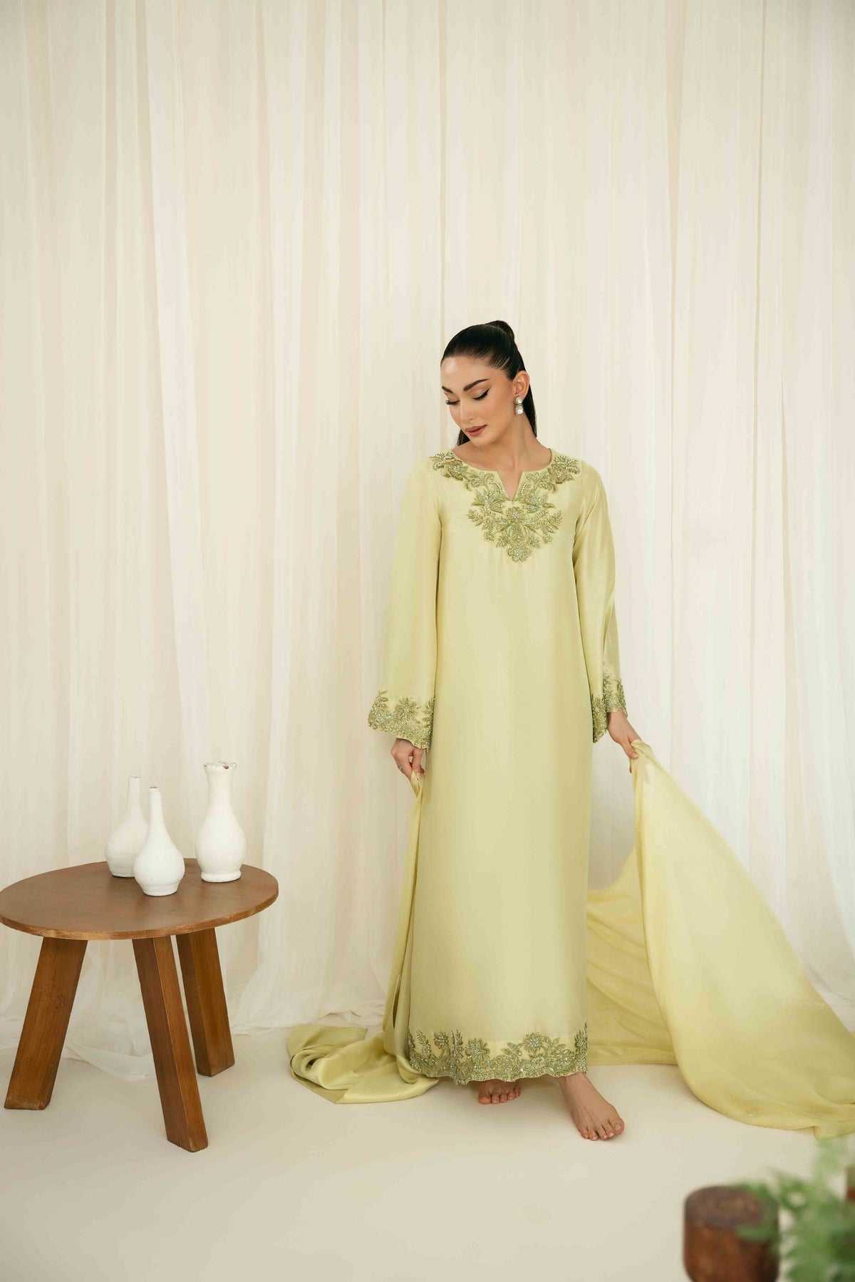 KAIDA RAW SILK 3 PC EMBROIDERED SUIT WITH SOFT SILK DUPPTA