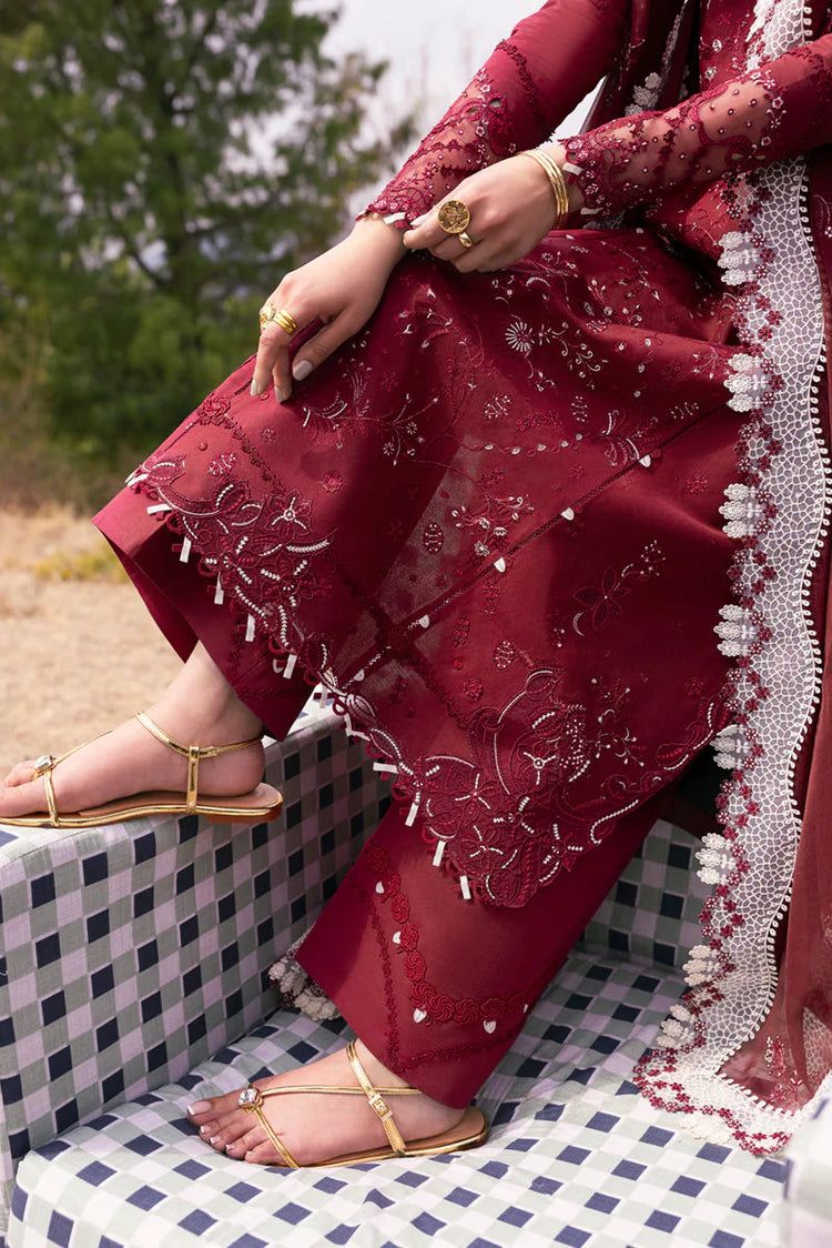 QALAMKAR LUXURY LAWN 3 PC WITH EMBROIDERED DUPATA