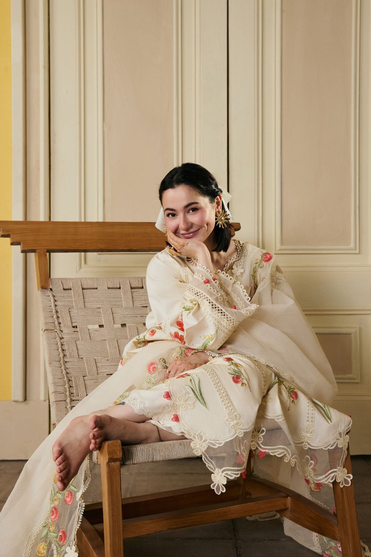 MARYAM HUSSAIN LAWN 3 PC WITH EMBROIDERED DUPPATA