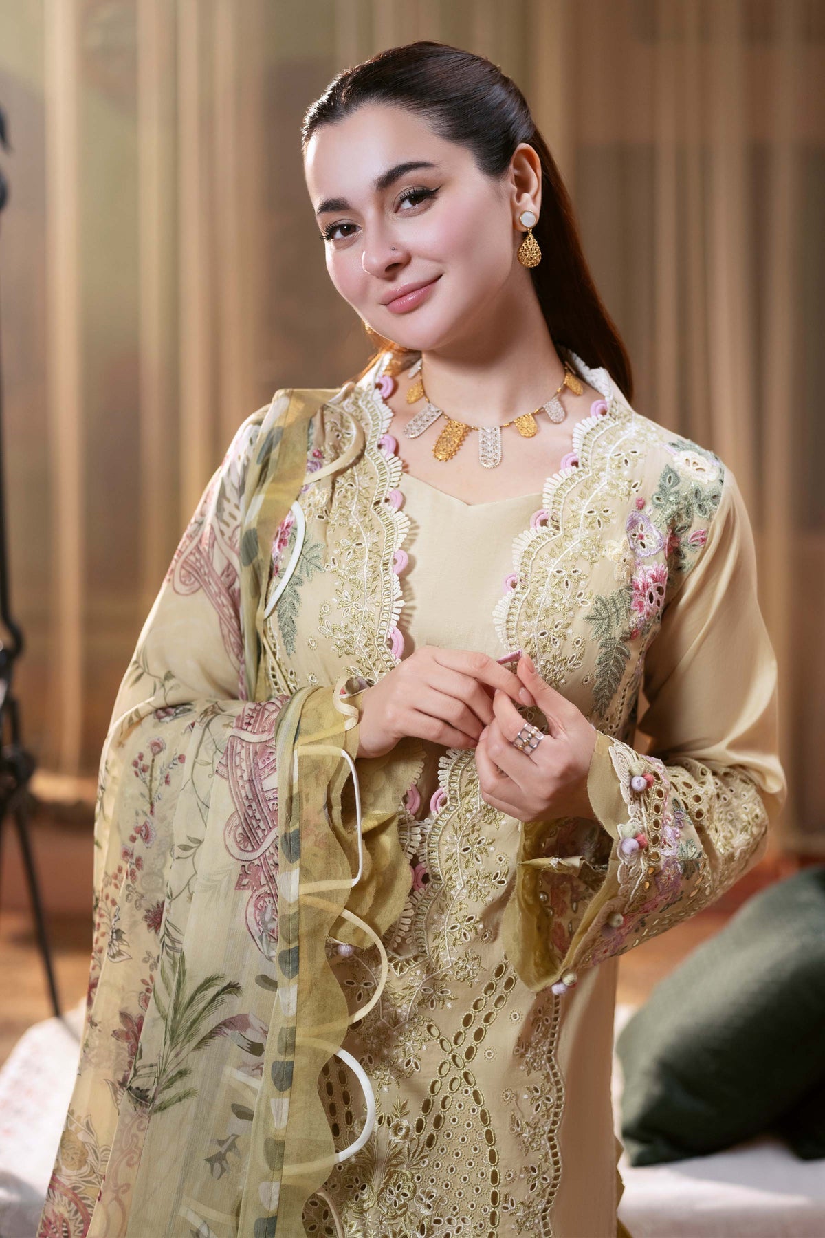 JADE LAWN LUXURY EMBROIDERED 3 PC