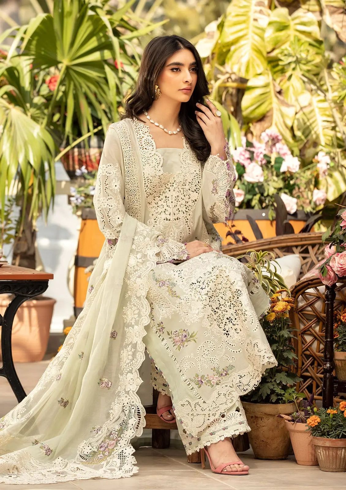 ELAF LUXURY LAWN EMBROIDERED 3 PC WITH EMBROIDERED DUPPATA