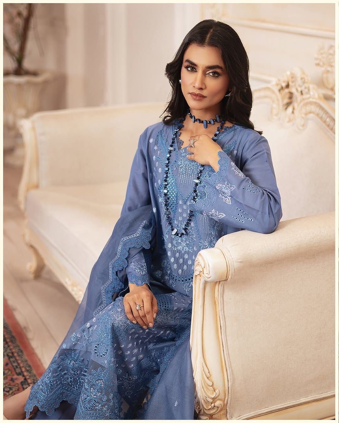 RAJBARI LAWN 3 PC EMBROIDERED