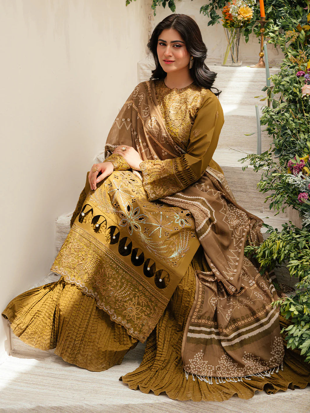 MAHNUR LAWN 3 PC LUXURY EMBROIDERED