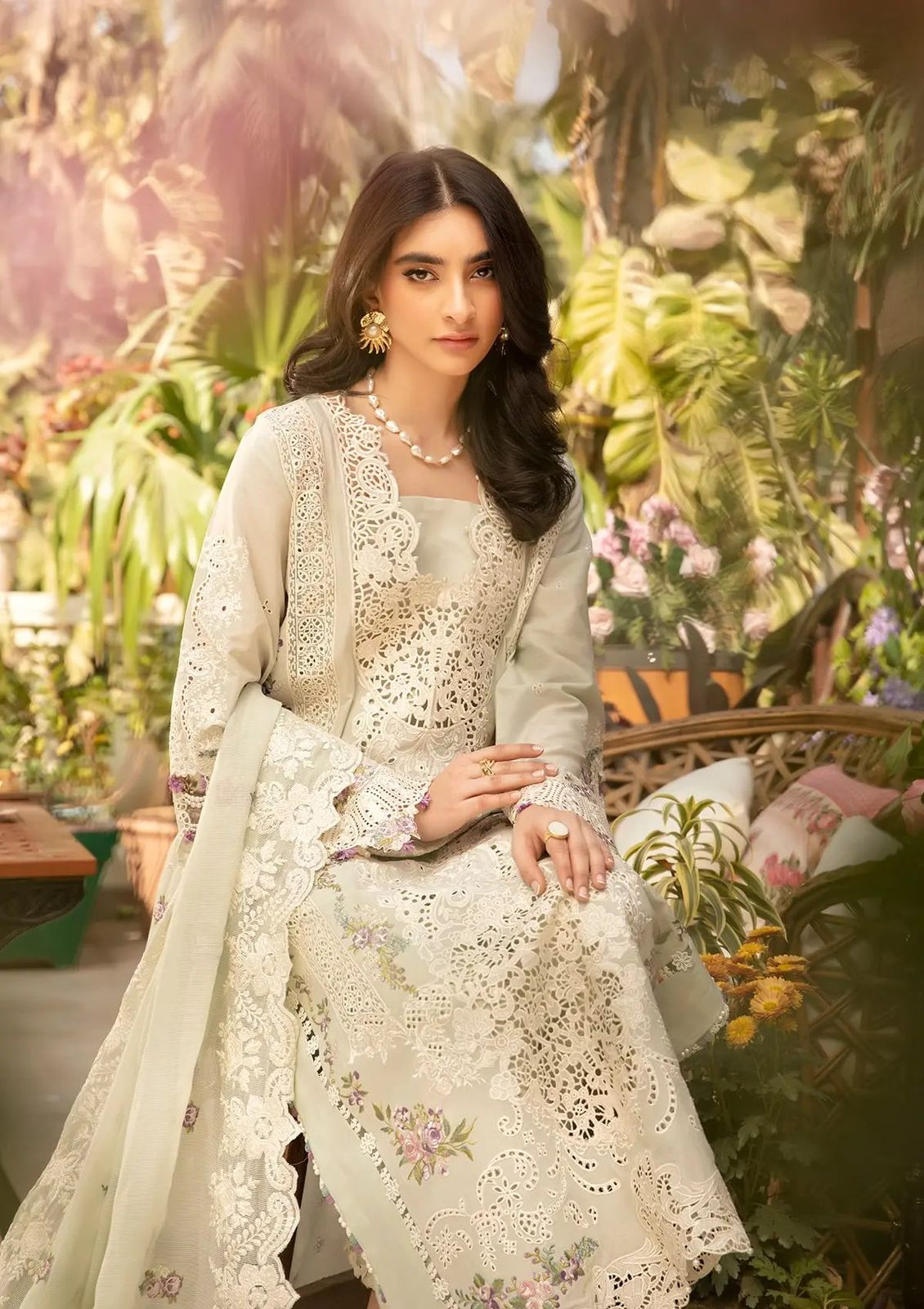 ELAF LUXURY LAWN EMBROIDERED 3 PC WITH EMBROIDERED DUPPATA