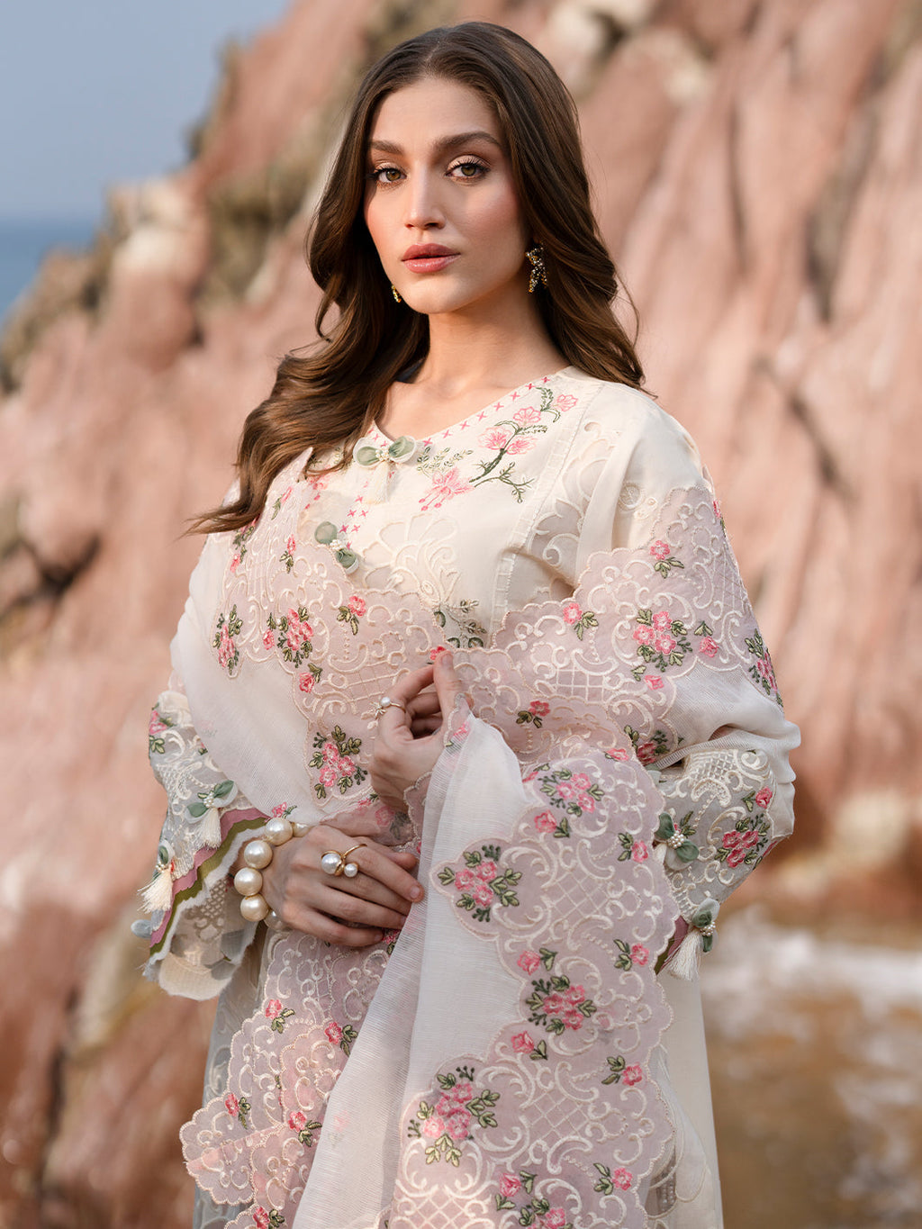 MAHNUR LAWN LUXURY EMBROIDERED 3 PC WITH READY TO WEAR DUPATTA