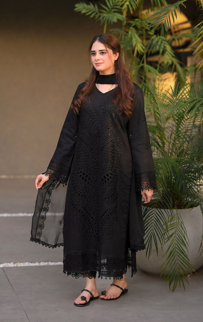 BAREEZE LUXURY LAWN EMBROIDERED 3 PC WITH EMBROIDERED DUPPATA
