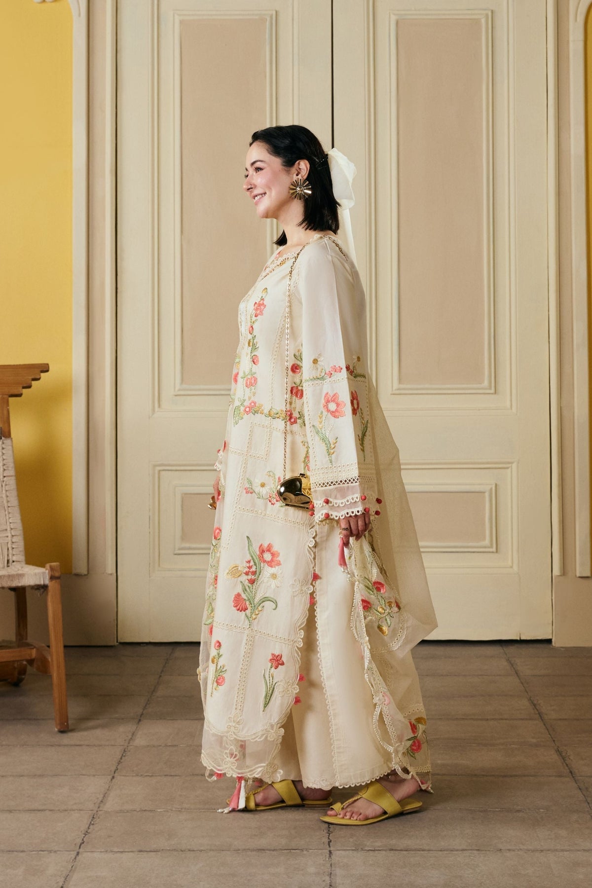 MARYAM HUSSAIN LAWN 3 PC WITH EMBROIDERED DUPPATA