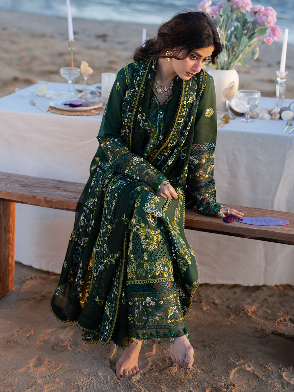MAHNUR LUXURY WINTER EMBROIDERED 3 PC WITH EMBROIDERED SHAWL