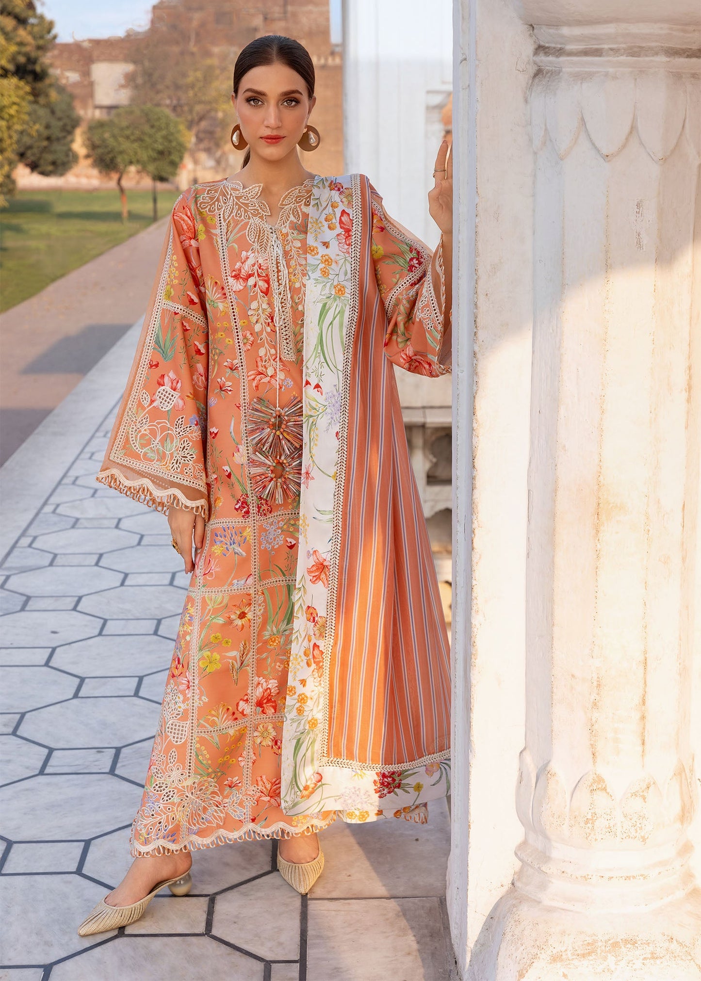 CRIMSON LAWN EMBROIDERED LAWN 3 PC WITH SOFT LAWN DUPPATA