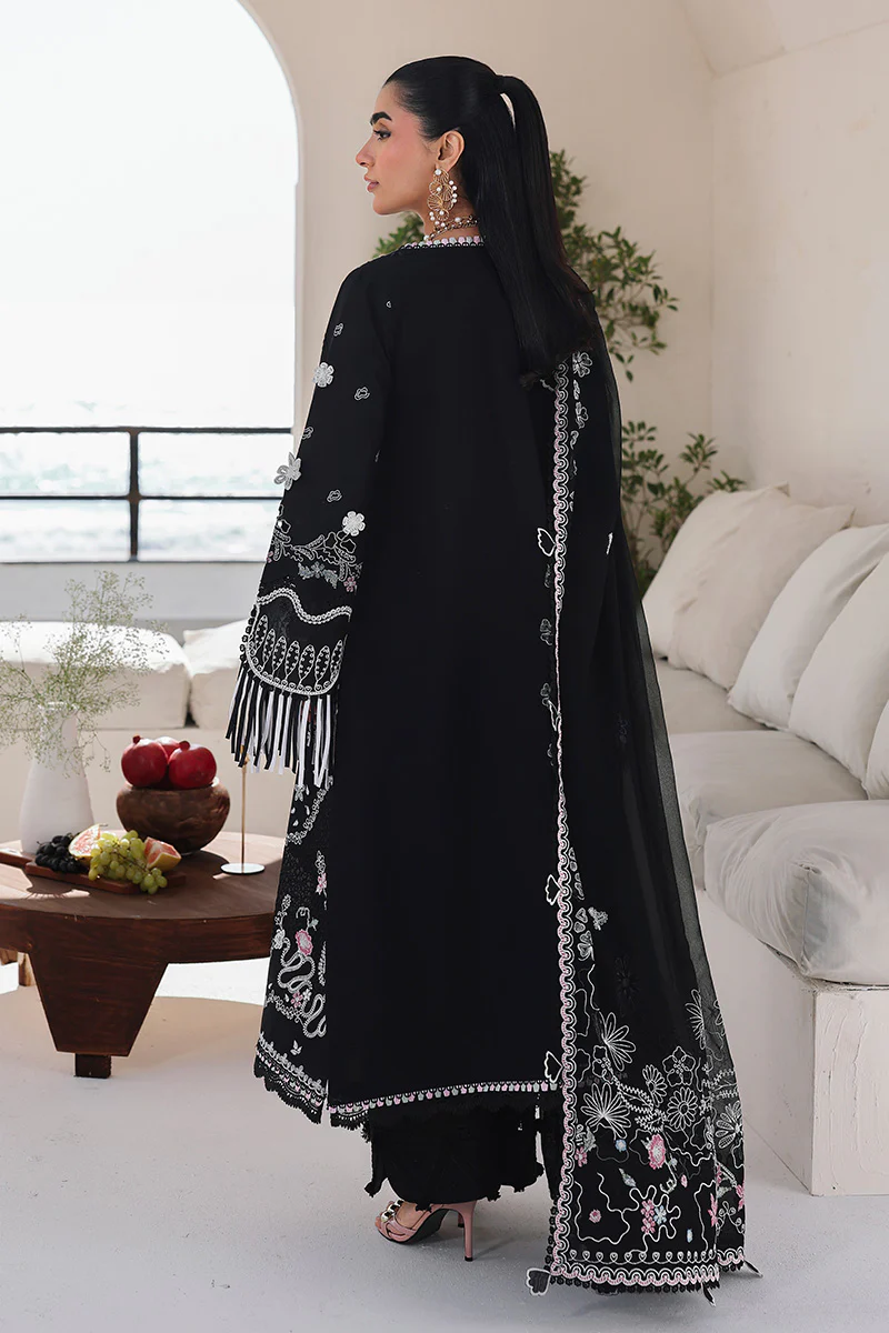 QALAMKAR PREMIUM WINTER EMBROIDERED 3 PC SUIT WITH EMBROIDERED SHAWL