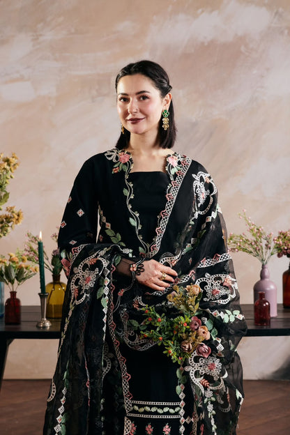 MARYAM HUSSAIN WINTER LUXURY EMBROIDERED 3 PC SUIT WITH EMBROIDERED SHAWL