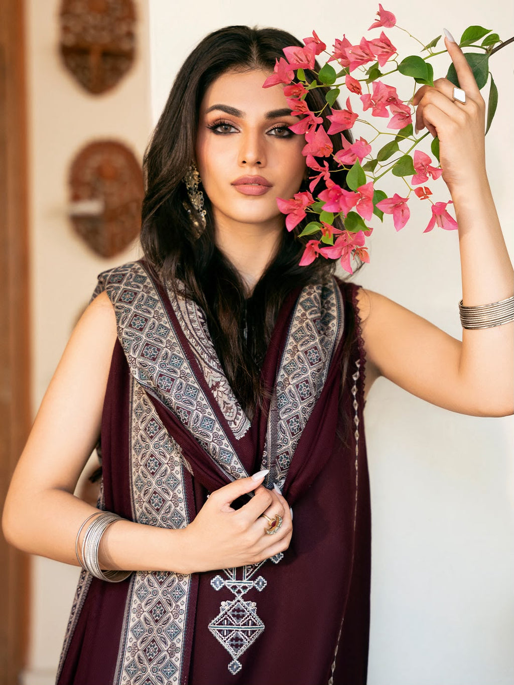 IZEL WINTER EMBROIDERED 3 PC SUIT WITH SOFT SHAWL