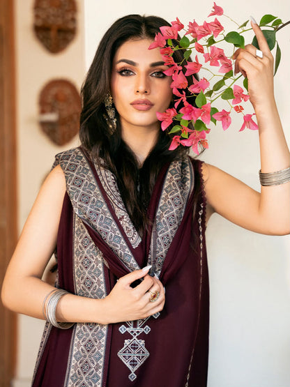IZEL WINTER EMBROIDERED 3 PC SUIT WITH SOFT SHAWL