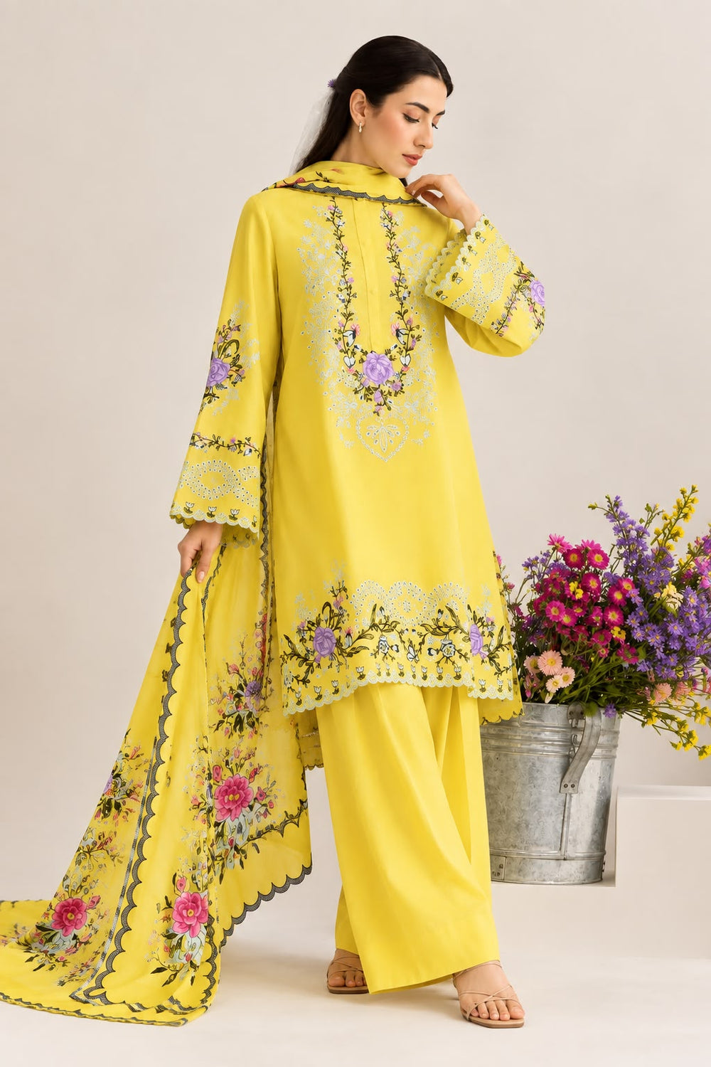 ZARA SHAH JHAN WINTER EMBROIDERED 3 PC SUIT WITH SOFT SHAWL