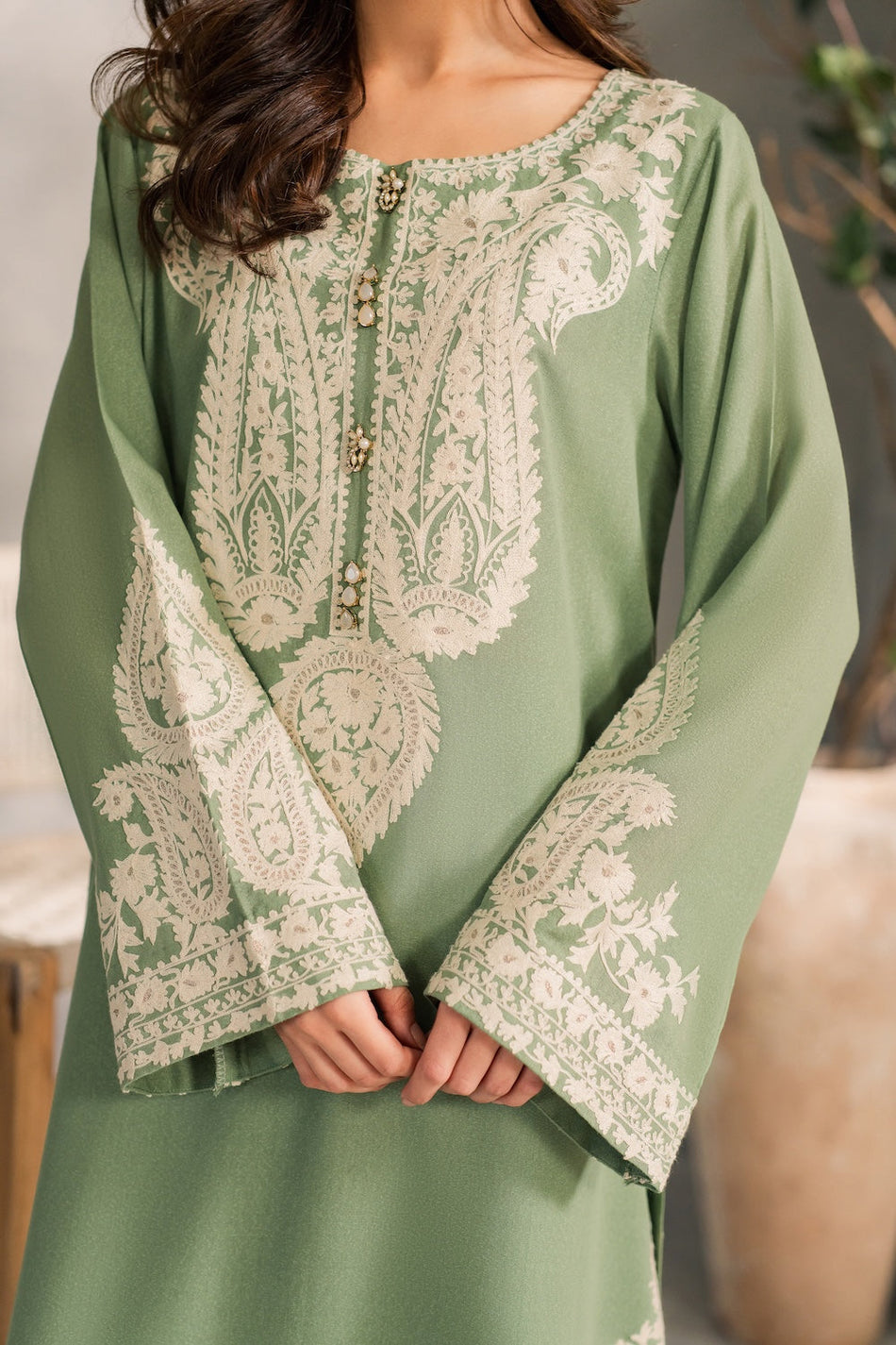 Mirana Lawn 3 PC Embroiderd With Ready to wear Dupatta