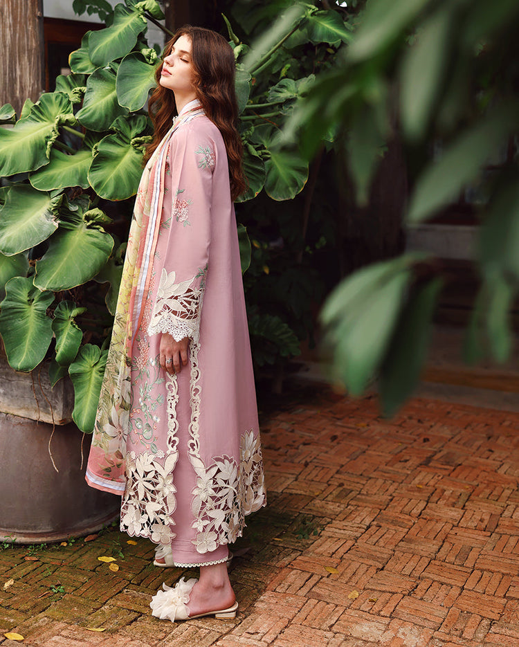 MUSHQ LUXURY LAWN EMBROIDERED 3 PC WITH